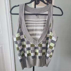 Patchwork checkered v-neck sweater vest